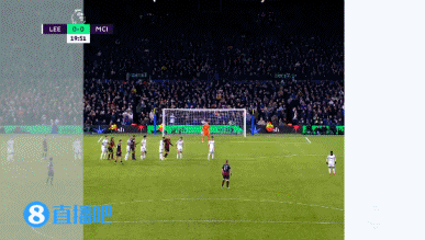 穆雷半场18分单节独得12分，上半场突破万分里程碑大关