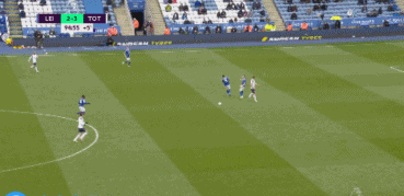 詹姆斯关键三分绝杀