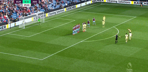 半岛晨报：中足联不作为，中超倒数第二轮不同时开球影响公平