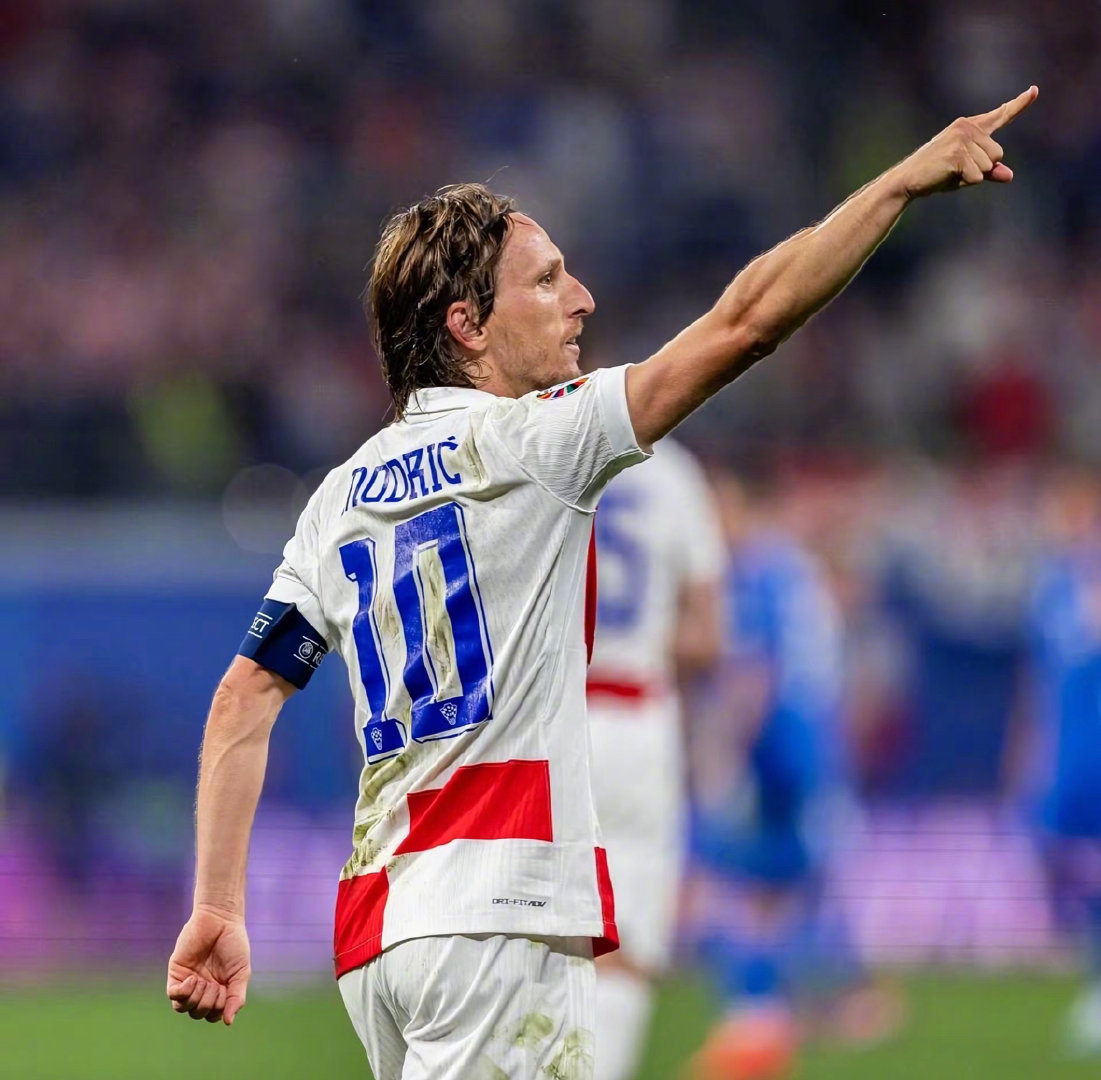 霍姆格伦&杰伦威半场合砍31分，雷霆领先26分